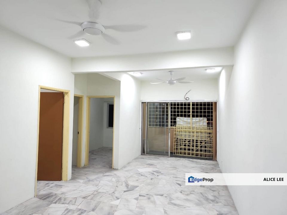 Partially Furnished Apartment @ Sri Anggerik 1 Bandar Puchong Jaya, Puchong, Selangor for Rent, Selangor, Puchong