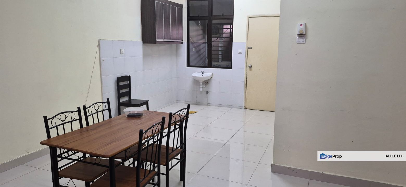 Puchong Hartamas, Puchong, Selangor  Partially Furnished Double Storey Terrace for Rent, Selangor, Puchong