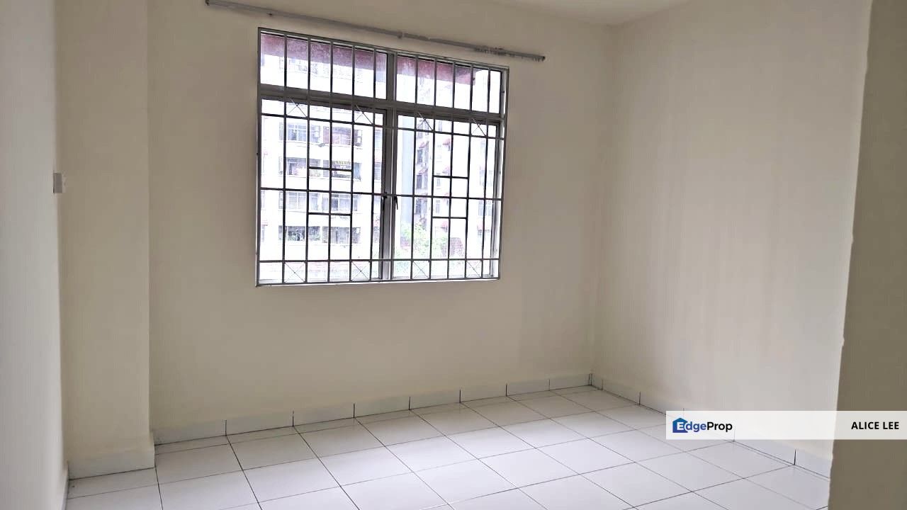 Bukit OUG Condominiums, Bukit Jalil, Kuala Lumpur Partially Furnished 3R2B1C for Rent, Kuala Lumpur, Bukit Jalil
