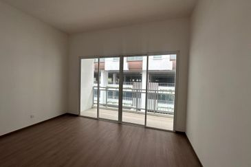 4 Stry Villa,3.7k sqft,6r5b,Free legal,0% downpayment,Facing South,5 Carpark