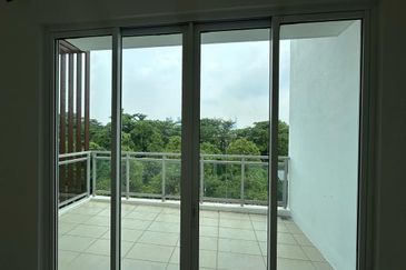 4 Stry Villa,3.7k sqft,6r5b,Free legal,0% downpayment,Facing South,5 Carpark