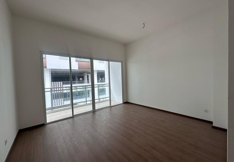 4 Stry Villa,3.7k sqft,6r5b,Free legal,0% downpayment,Facing South,5 Carpark