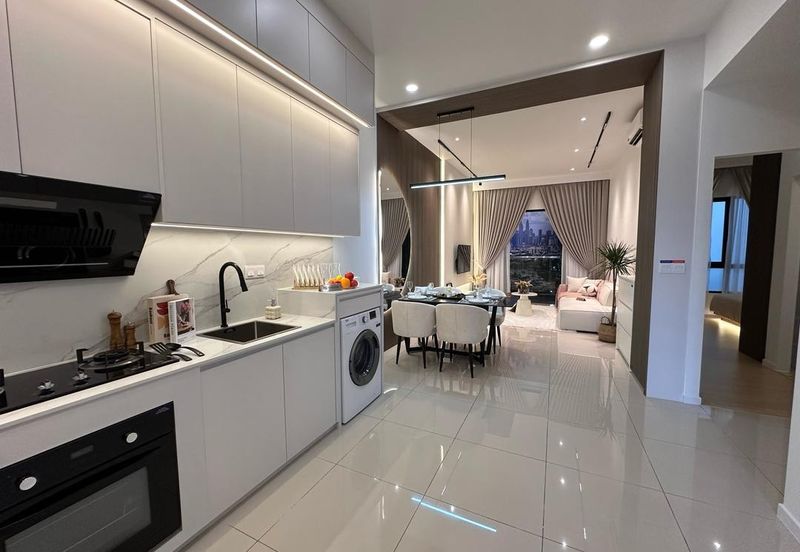 Freehold,Low Dense,Klcc View, Free furnished & legal, shuttle to MRT Price from 350k 