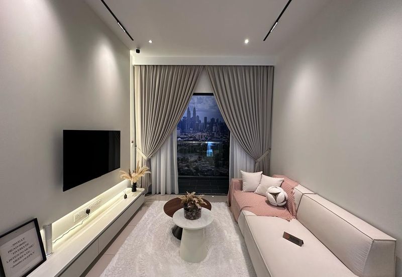 Freehold,Low Dense,Klcc View, Free furnished & legal, shuttle to MRT Price from 350k 