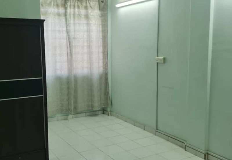 Apartment Kenanga Mewah