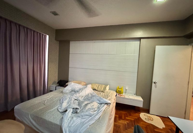 KONDOMINIUM SERI BAYAN