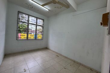 TAMAN MEWAH (TAMAN SERI MANGGA)