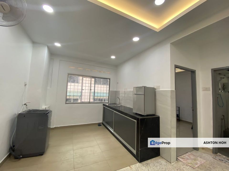 Zero DownPayment + CashBack Renovated Pangsapuri Bakti Apartment Bandar Hilir, Melaka, Melaka Tengah