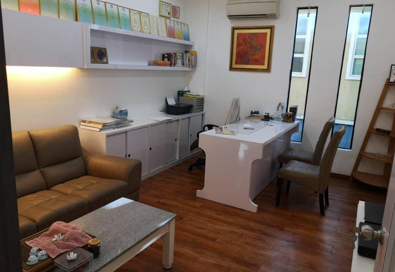 Renovated 1st Floor Retail Shop Lot Partial Furnish Plaza Pandan Malim Jaya