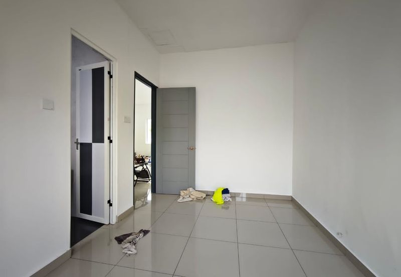 BIG LAND 4-bed 1 Storey Banglo in Permatang Pasir Alai