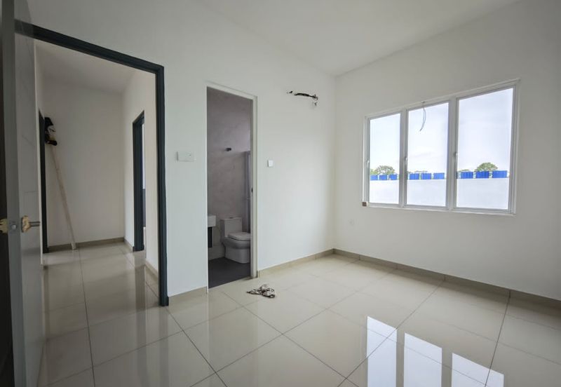 BIG LAND 4-bed 1 Storey Banglo in Permatang Pasir Alai