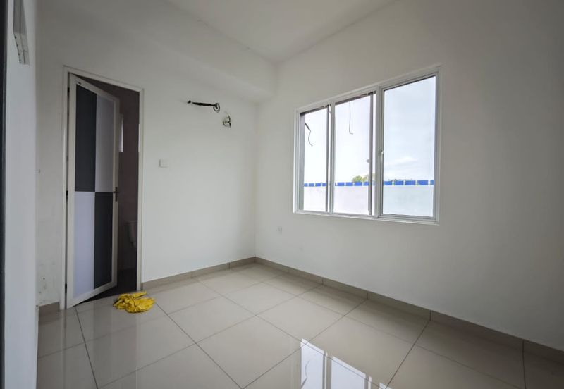 BIG LAND 4-bed 1 Storey Banglo in Permatang Pasir Alai