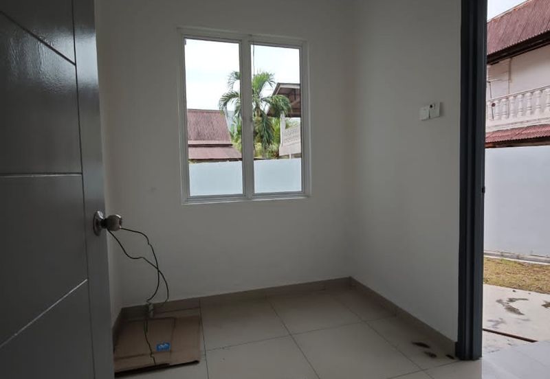 BIG LAND 4-bed 1 Storey Banglo in Permatang Pasir Alai