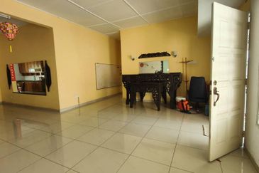 Renovated Freehold 5-bed 1 Single Storey Banglo Bungalow Taman Ghaffar Klebang Besar