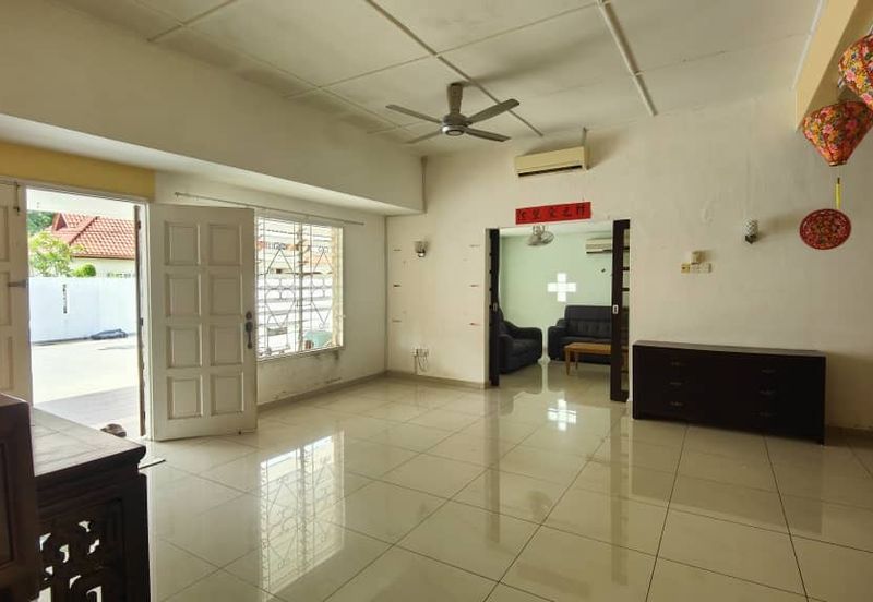 Renovated Freehold 5-bed 1 Single Storey Banglo Bungalow Taman Ghaffar Klebang Besar