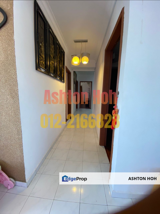 Priced to Sell! - Freehold Corner 4-bed Pangsapuri Laksamana Cheng Ho Apartment in Bukit Cina Melaka, Melaka, Melaka Tengah