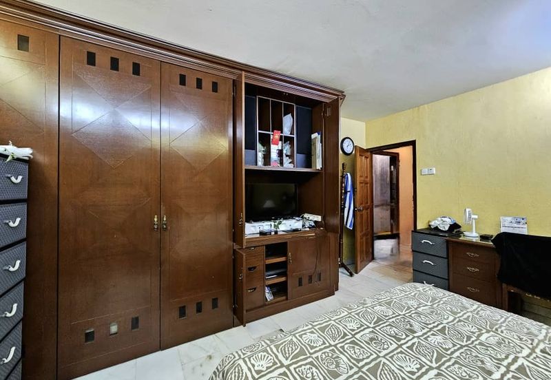 WELL MAINTAINED Freehold Corner 5-bed 1 Single Storey Banglo Bungalow Durian Daun Melaka City Centre