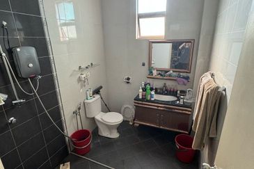 TAMAN PUNCAK BERTAM (MALIM HILL PARK)