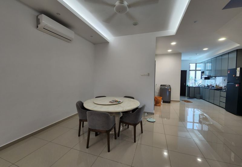 TAMAN PUNCAK MALIM (MALIM HILL PARK)