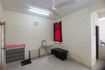 PANGSAPURI SUNGAI NAGA (TUN SRI LANANG)