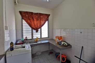 PANGSAPURI SUNGAI NAGA (TUN SRI LANANG)