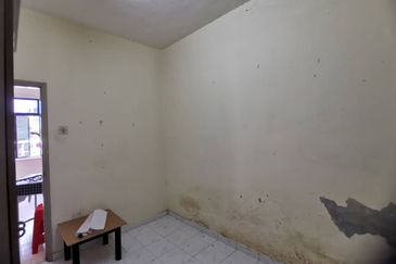 PANGSAPURI SUNGAI NAGA (TUN SRI LANANG)