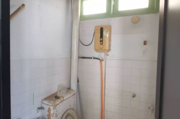 PANGSAPURI SUNGAI NAGA (TUN SRI LANANG)