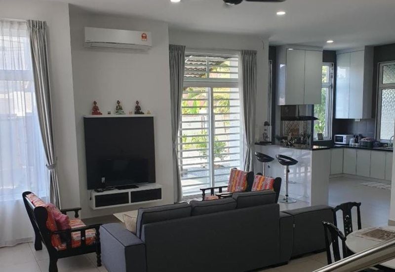 Jalan Bukit Senjuang