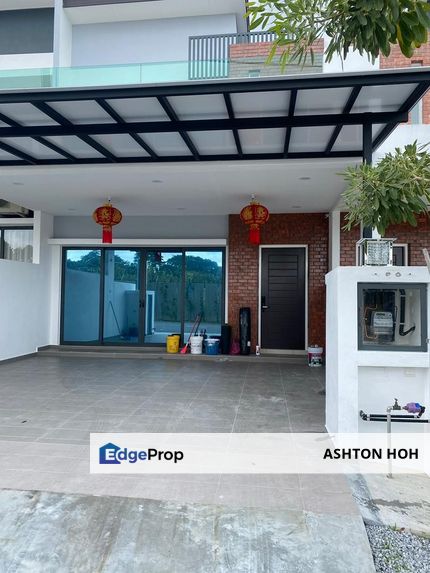 RENOVATED Gated Guarded 4-bed 2 Storey House in Country Villas Resort, Melaka, Bemban