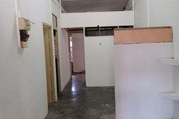 MAMPU MILIK 3-bed 1 Storey Terrace House Taman Penghulu Jabar Bukit Katil