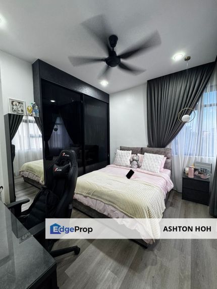 NEAR MANIPAL INFINEON Tastefully Furnished 4-bed Pangsapuri Peringgit Permai Apartment in Bukit Baru, Melaka, Batu Berendam