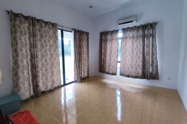 VACATION HOME 4-bed 1 Storey Banglo Single Storey Bungalow with Big Land Nusa Dusun Kuala Sungai Baru Kuala Linggi