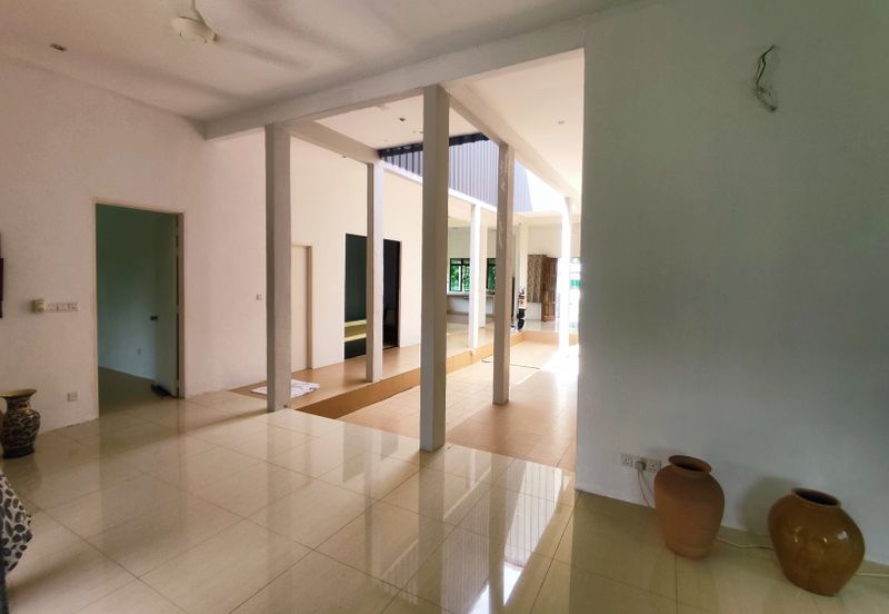 VACATION HOME 4-bed 1 Storey Banglo Single Storey Bungalow with Big Land Nusa Dusun Kuala Sungai Baru Kuala Linggi