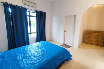 VACATION HOME 4-bed 1 Storey Banglo Single Storey Bungalow with Big Land Nusa Dusun Kuala Sungai Baru Kuala Linggi