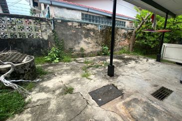 PEACEFUL Freehold 4-bed 1 Storey Banglo in Taman Muhibbah Klebang Besar