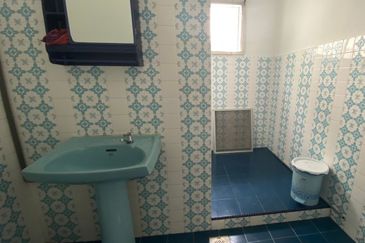 PEACEFUL Freehold 4-bed 1 Storey Banglo in Taman Muhibbah Klebang Besar