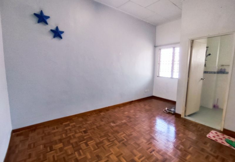 Taman Muzaffar Heights