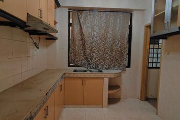 CHENG HEIGHTS CONDOMINIUM