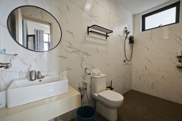 The Quartz Residence