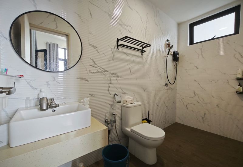 The Quartz Residence