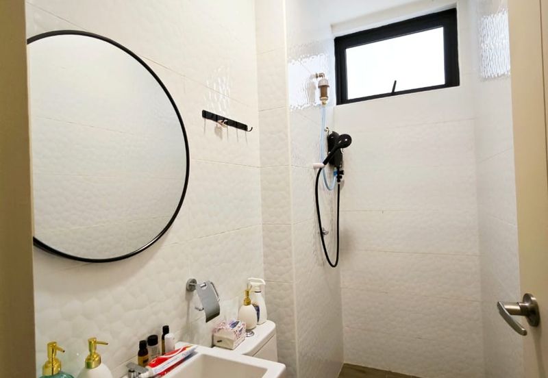 The Quartz Residence