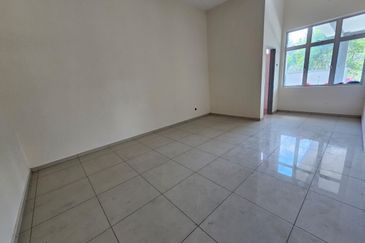 TAMAN ALAI PERDANA (CRISTAL BAY)