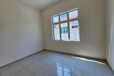 TAMAN ALAI PERDANA (CRISTAL BAY)