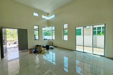 TAMAN ALAI PERDANA (CRISTAL BAY)