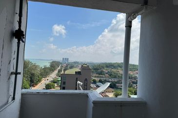 TANJUNG SAMUDERA CONDOMINIUM BEACH RESORT