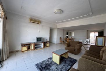 TANJUNG SAMUDERA CONDOMINIUM BEACH RESORT