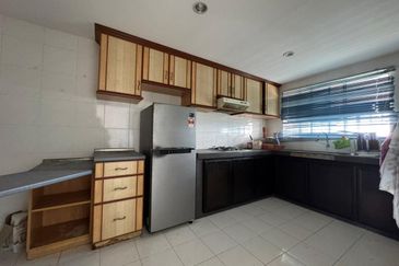 TANJUNG SAMUDERA CONDOMINIUM BEACH RESORT