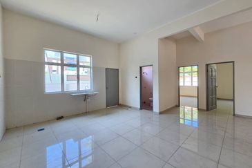 TAMAN ALAI PERDANA (CRISTAL BAY)