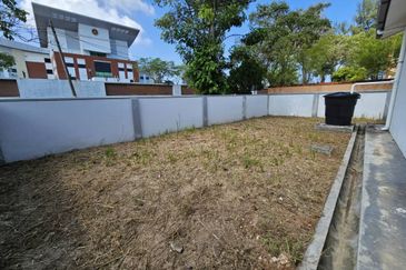 TAMAN ALAI PERDANA (CRISTAL BAY)