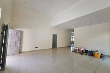 TAMAN ALAI PERDANA (CRISTAL BAY)